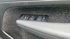 Volvo Xc40 1.5 T3 [163] R DESIGN 5dr Petrol Estate